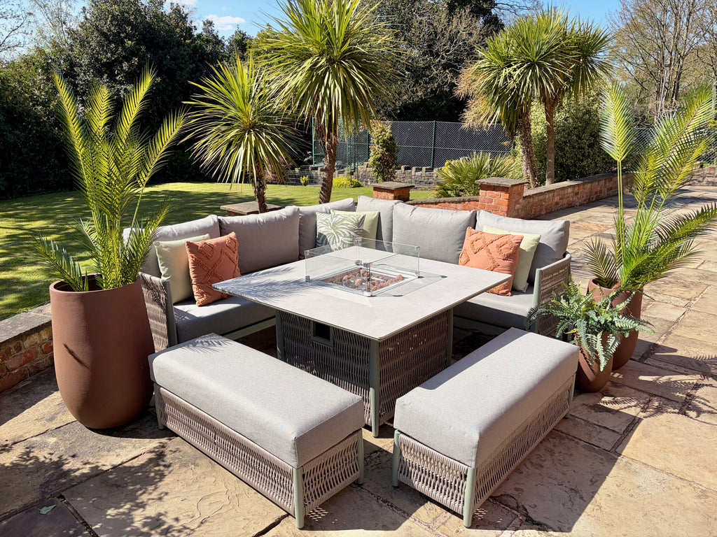 Loom Oasis Corner Firepit Set