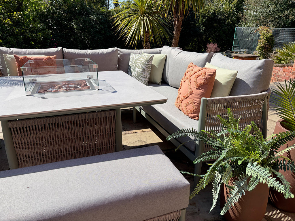 Loom Oasis Corner Firepit Set