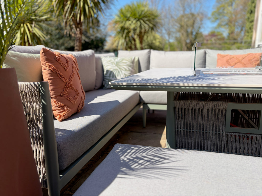 Loom Oasis Corner Firepit Set