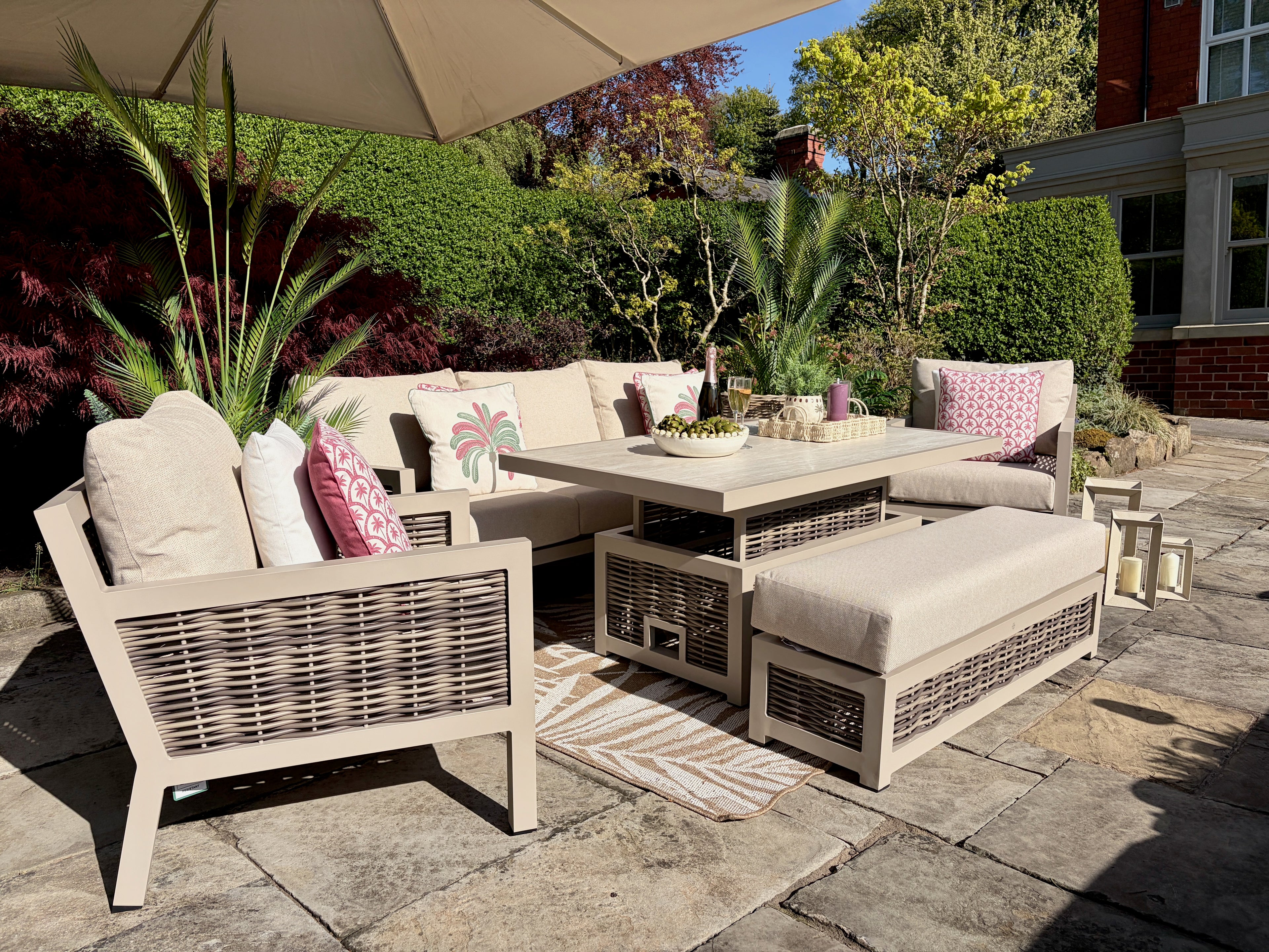 Loom Ecru Large Lounge Set with Height Adjustable Table