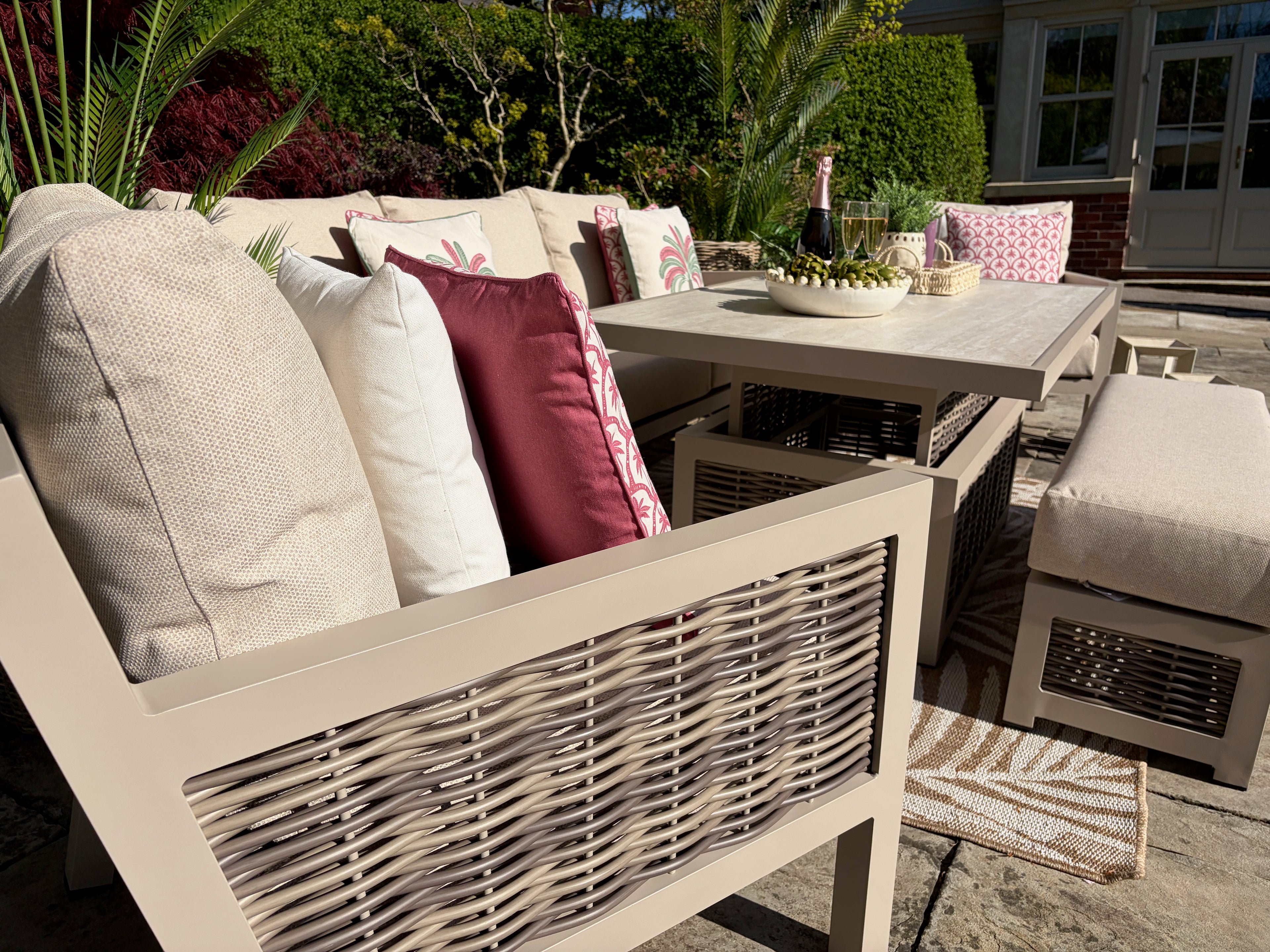 Loom Ecru Large Lounge Set with Height Adjustable Table